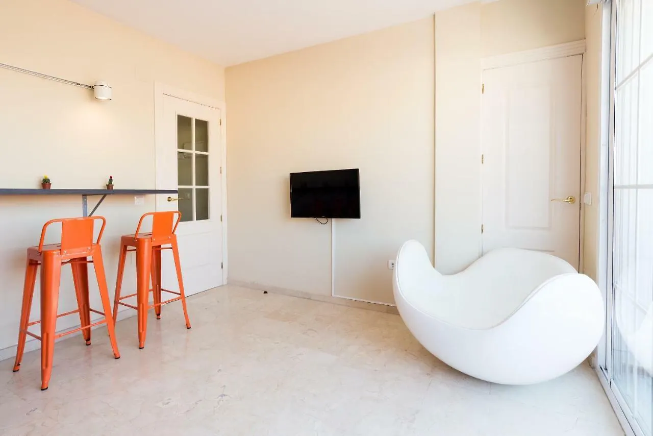 Gr3-Renovated Apt Next To Old Town With Cozy Terrace Apartment Malaga