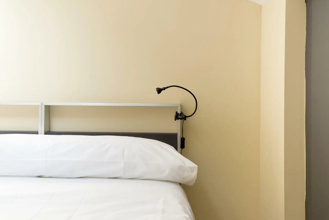 Gr3-Renovated Apt Next To Old Town With Cozy Terrace Daire Málaga 0*,